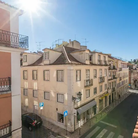 Live Like A Local @ Casa Da Esquina - Wifi & A/c Апартаменти